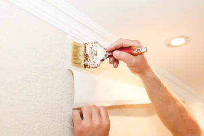 Pose de papier peint à Siarrouy — revêtements muraux et toiles de verre